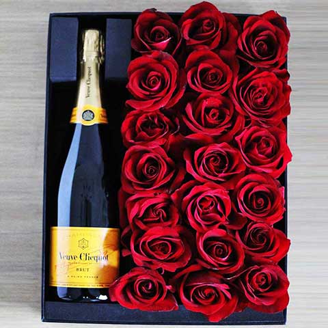 Buy Flower and Champagne Wine Hampers at Wines Online Singapore