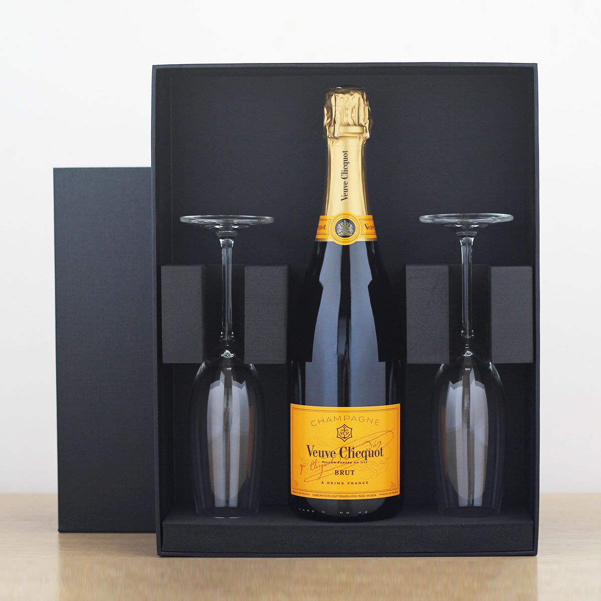 Veuve Clicquot Champagne Gift Set