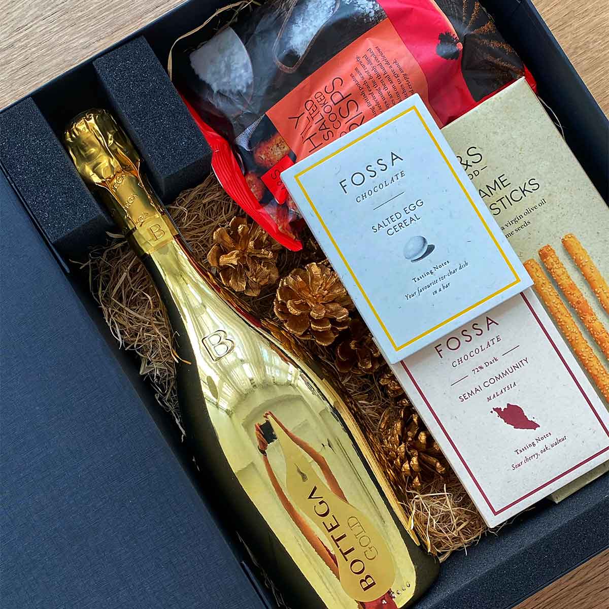 Birthday gift hampers at Wines Online Singapore