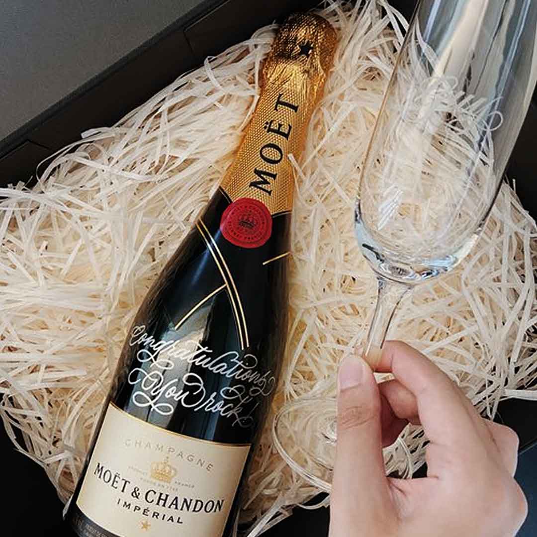 Corporate Gifts with Engraving & Calligraphy