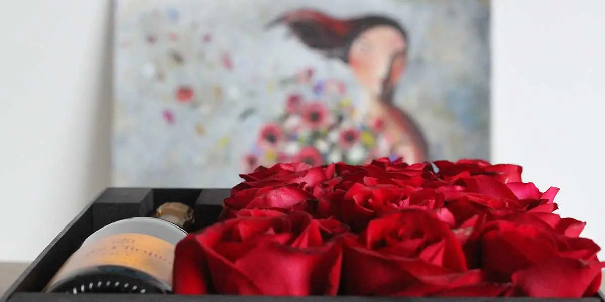 Buy gift hampers from Wines Online Singapore. Beautifully curated gifts you will be proud to give.