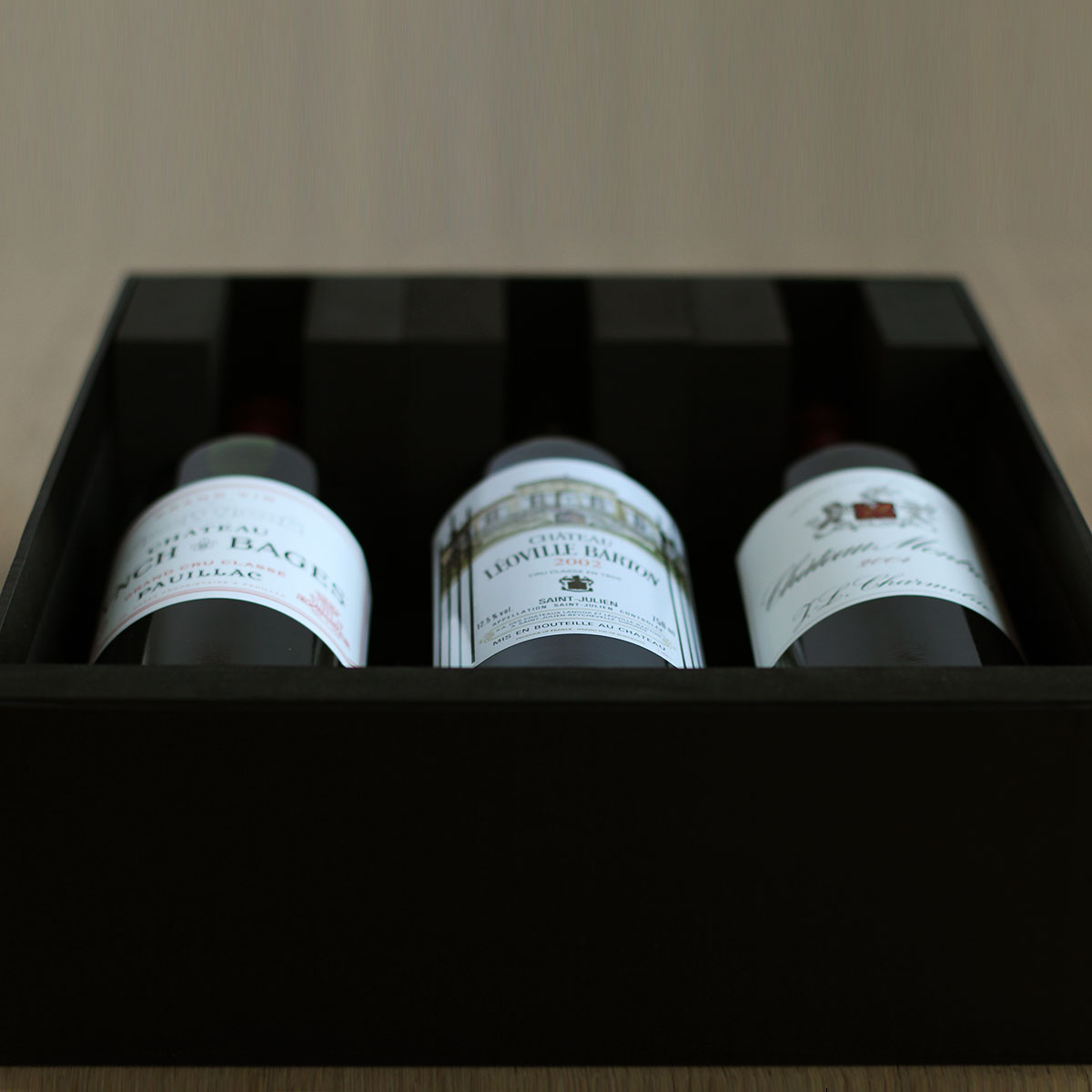 Black Wine Gift box (carry up to 3 bottles)